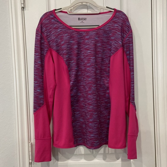 Lands' End red and blue  Performance Top in perfect condition - Picture 2 of 6